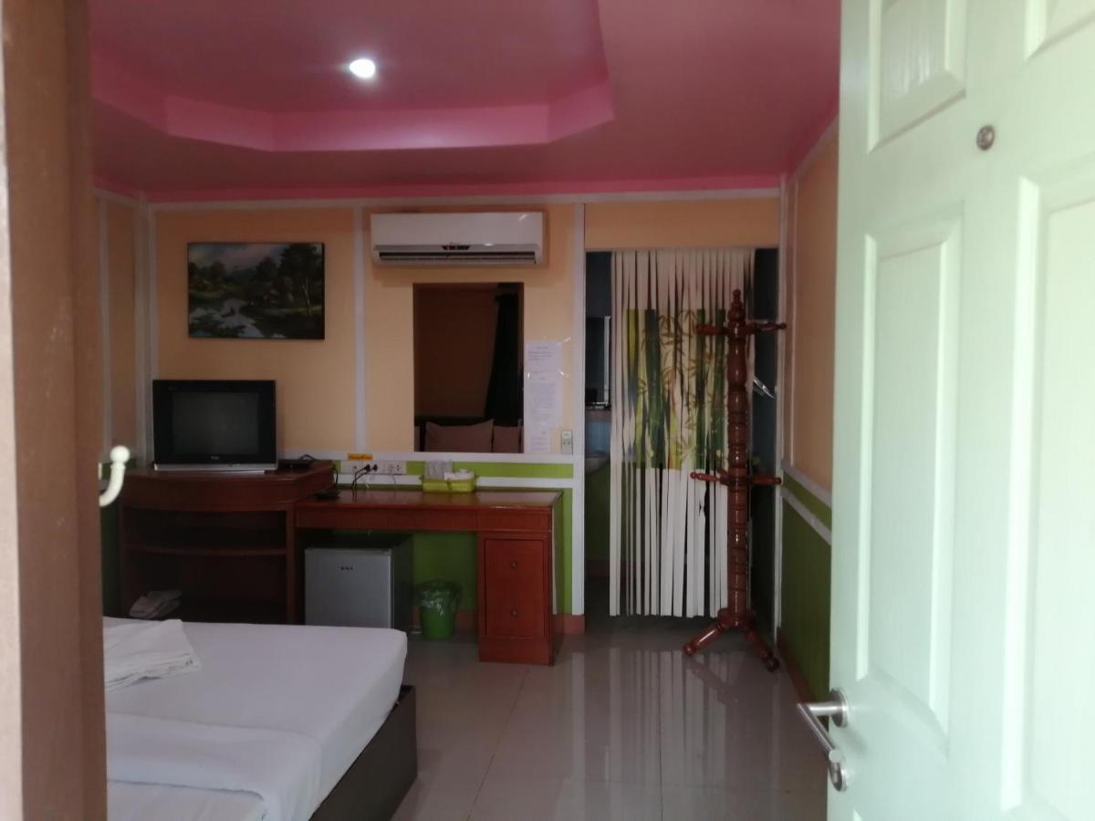 Nang Phraya Resort Phayuha Khirim Exterior foto
